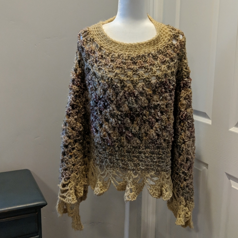 🍓2/$15 Grandma's crochet afghan shall